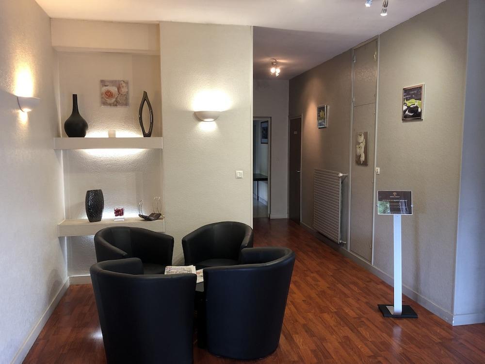 Adonis Lyon Est Hotel Artys Saint-Priest-en-Jarez Εξωτερικό φωτογραφία