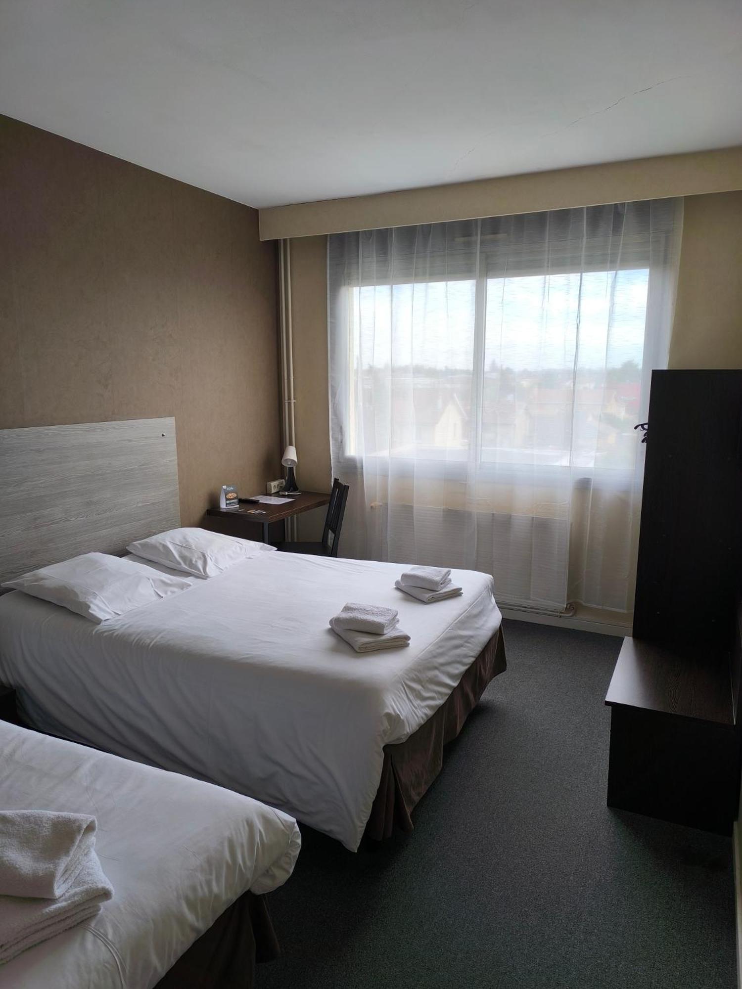 Adonis Lyon Est Hotel Artys Saint-Priest-en-Jarez Εξωτερικό φωτογραφία