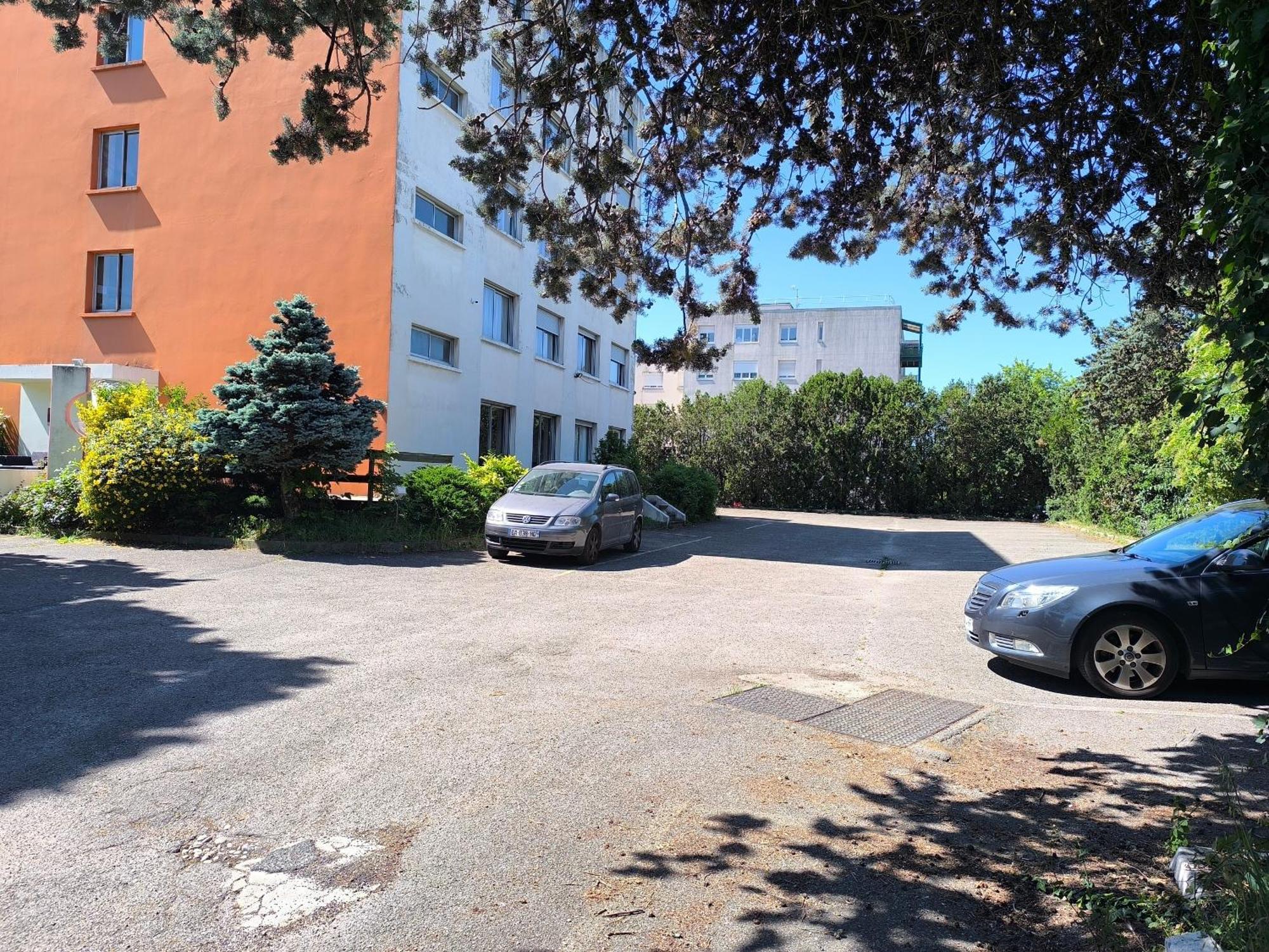 Adonis Lyon Est Hotel Artys Saint-Priest-en-Jarez Εξωτερικό φωτογραφία
