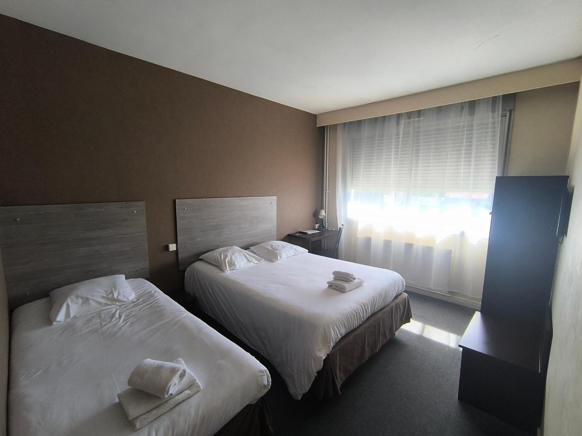 Adonis Lyon Est Hotel Artys Saint-Priest-en-Jarez Εξωτερικό φωτογραφία